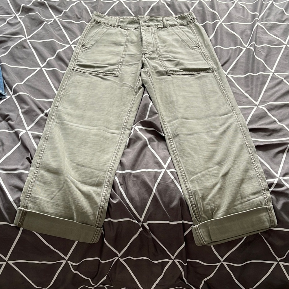 Army Green American Eagle Capris
